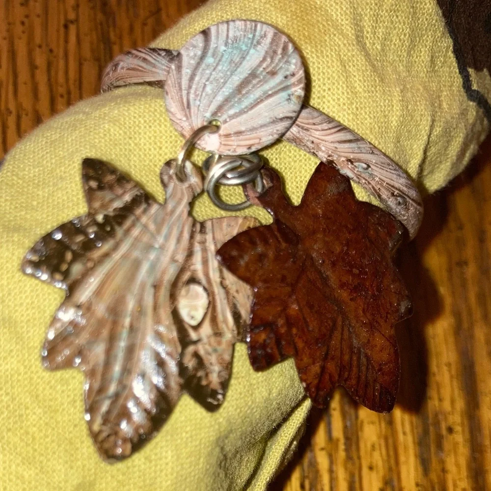 Leaf Napkin Rings - 10, Distressed Metal NWT